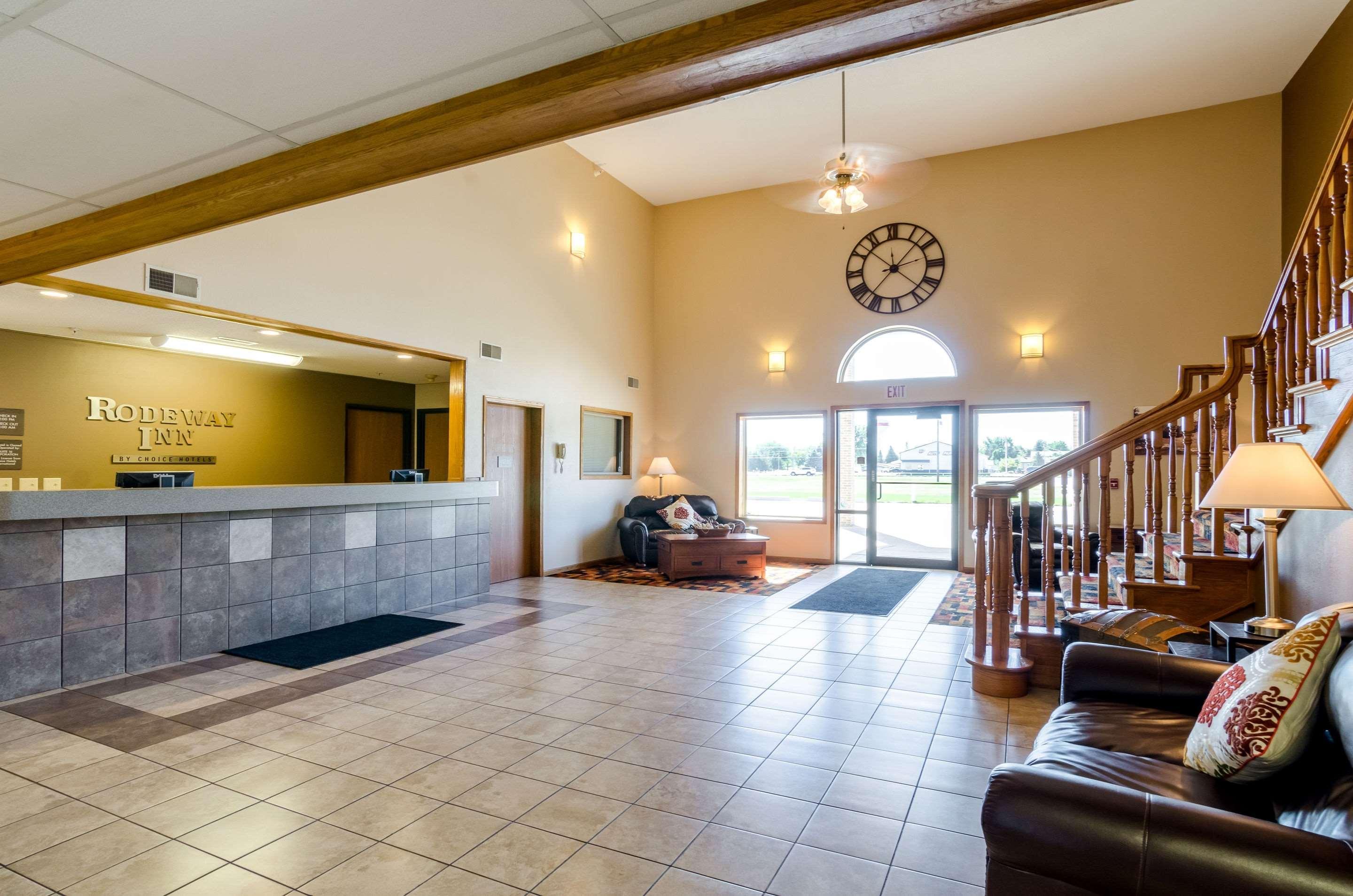 Rodeway Inn Ainsworth Extérieur photo