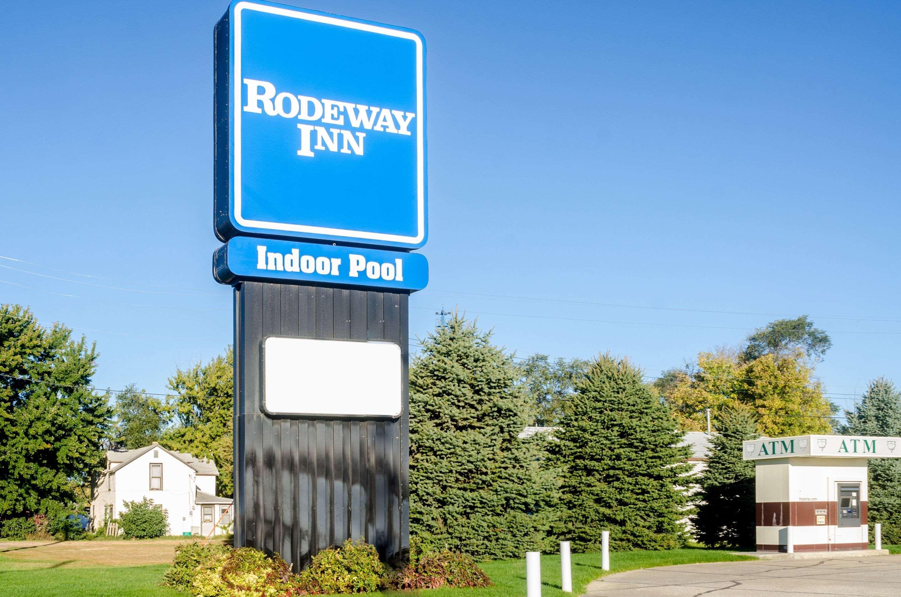 Rodeway Inn Ainsworth Extérieur photo