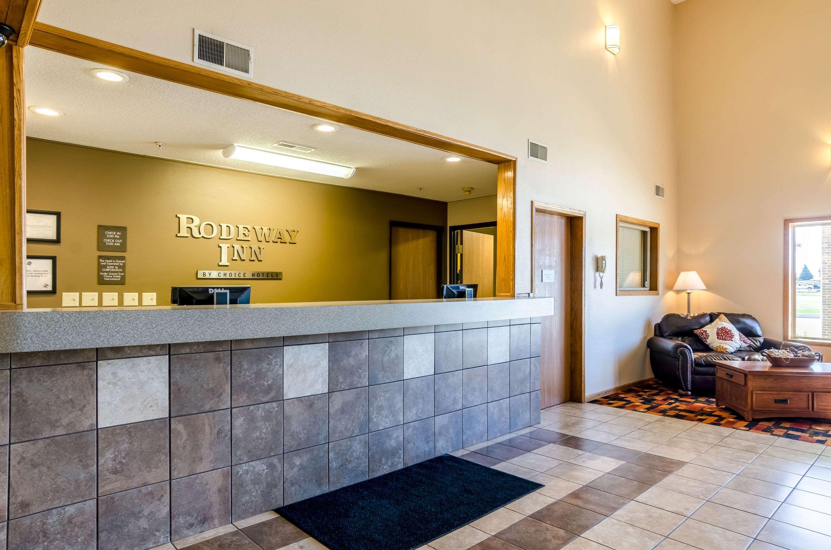 Rodeway Inn Ainsworth Extérieur photo